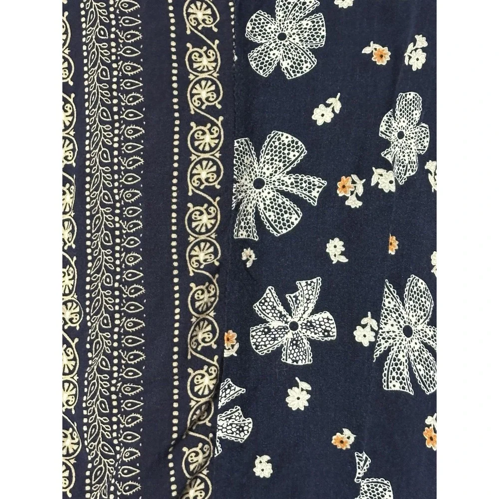 Anthropologie Entro Size Medium Navy Boho Floral Top Ruffle Sleeves with Lace - Picture 4 of 4